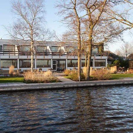 Hotel Restaurant-hotel De Watergeus 3*
