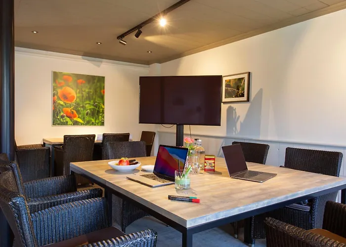 Restaurant-hotel De Watergeus فندق Noorden